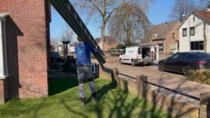Schoorsteen onderhoud Oldenzaal ladder bus